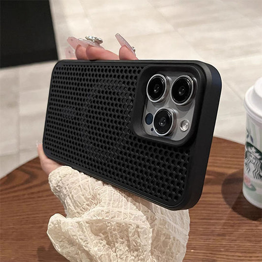 coque-iphone-14-pro-noire